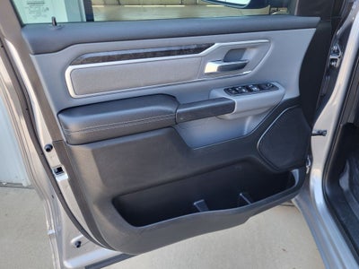 2020 RAM 1500 Big Horn Crew Cab 4x4 5'7' Box