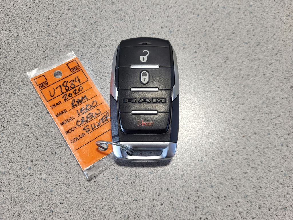 2020 RAM 1500 Big Horn Crew Cab 4x4 5'7' Box