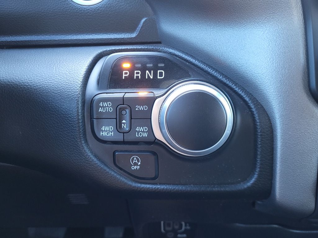 2024 RAM 1500 Big Horn Crew Cab 4x4 5'7' Box