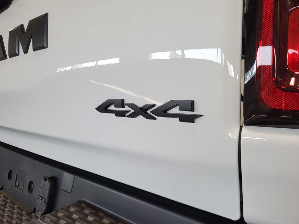 2026 RAM Ram 1500 RAM 1500 WARLOCK CREW CAB 4X4 5'7' BOX