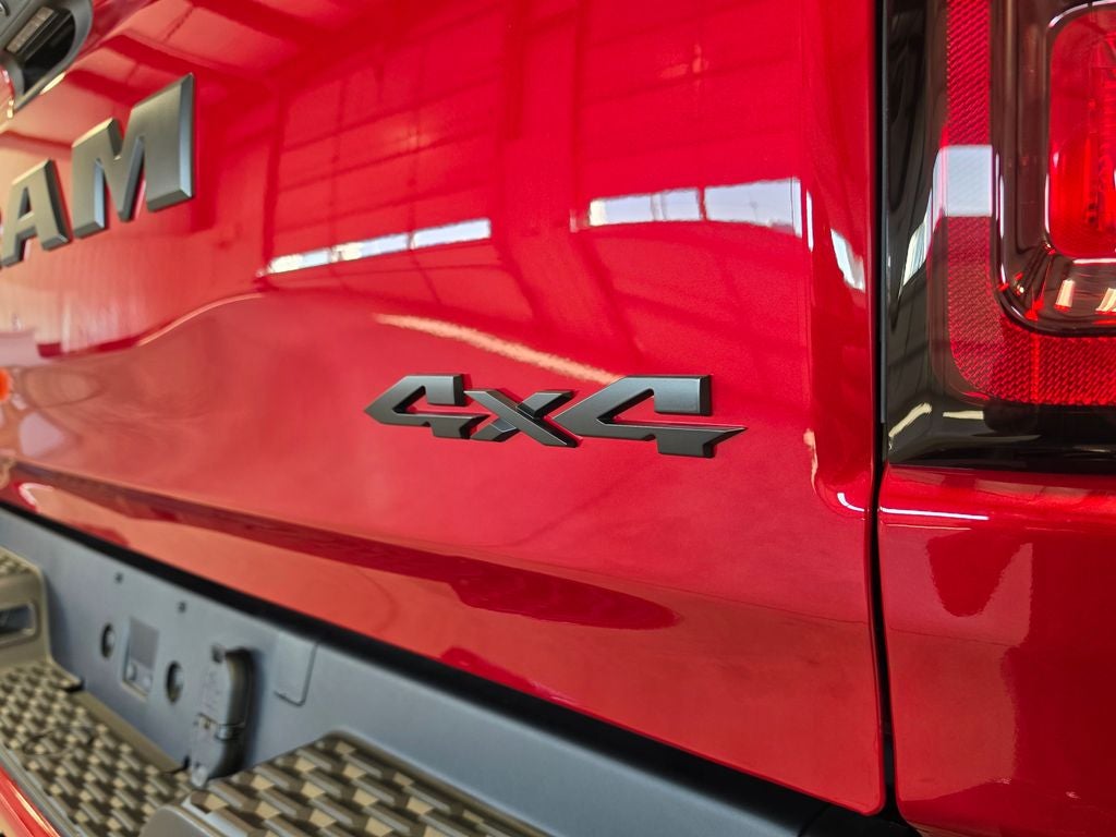 2026 RAM Ram 1500 RAM 1500 EXPRESS CREW CAB 4X4 5'7' BOX