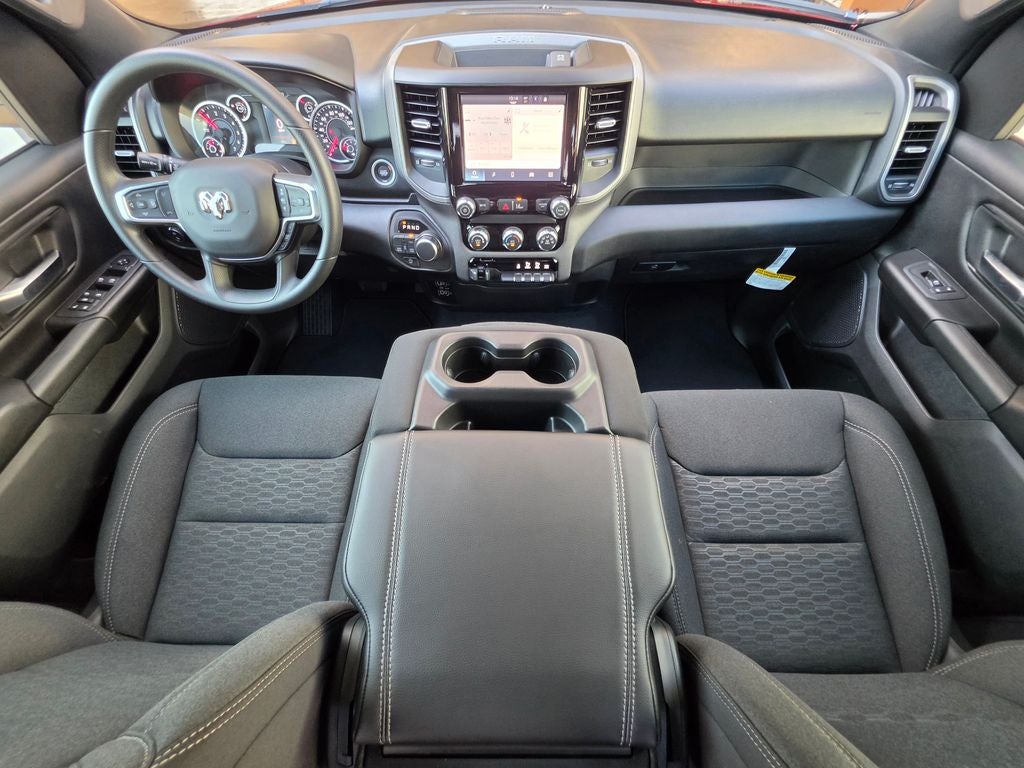 2026 RAM Ram 1500 RAM 1500 EXPRESS CREW CAB 4X4 5'7' BOX