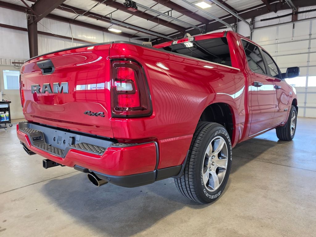2026 RAM Ram 1500 RAM 1500 EXPRESS CREW CAB 4X4 5'7' BOX