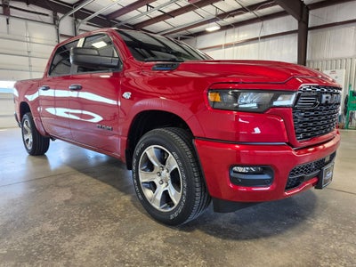 2026 RAM Ram 1500 RAM 1500 EXPRESS CREW CAB 4X4 5'7' BOX