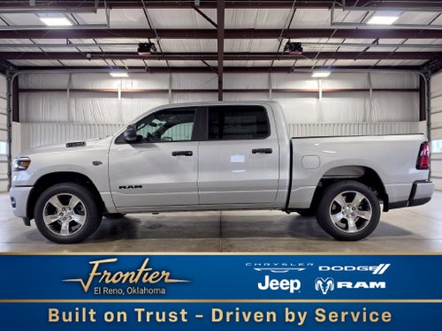 2027 RAM Ram 1500 RAM 1500 EXPRESS CREW CAB 4X4 5'7' BOX