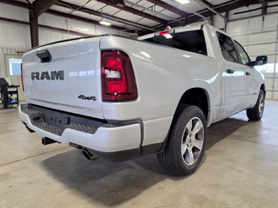 2027 RAM Ram 1500 RAM 1500 EXPRESS CREW CAB 4X4 5'7' BOX