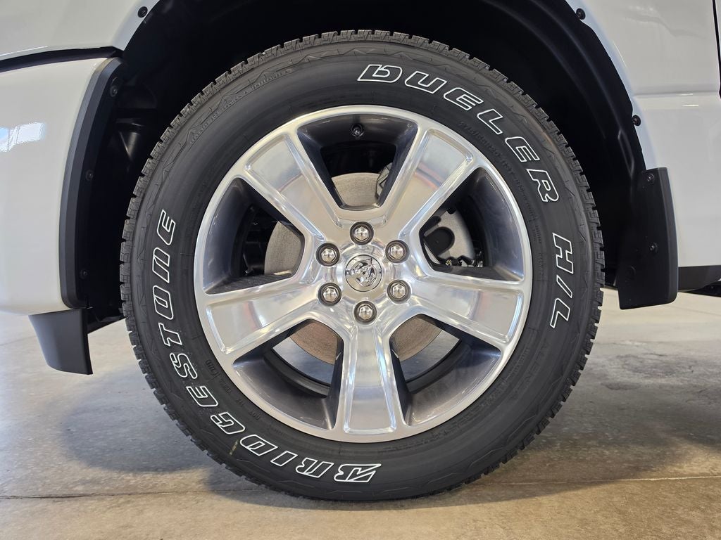 2026 RAM 1500 RAM 1500 EXPRESS CREW CAB 4X4 5'7' BOX