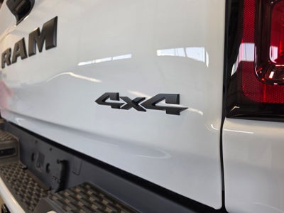 2026 RAM 1500 RAM 1500 EXPRESS CREW CAB 4X4 5'7' BOX