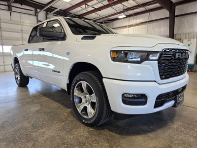 2026 RAM 1500 RAM 1500 EXPRESS CREW CAB 4X4 5'7' BOX