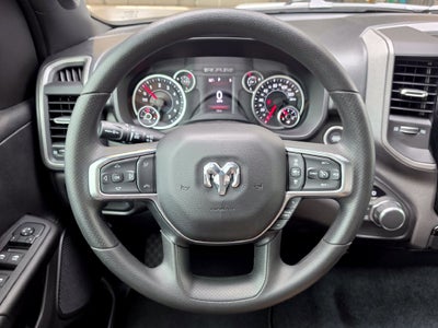 2027 RAM Ram 1500 RAM 1500 EXPRESS CREW CAB 4X4 5'7' BOX