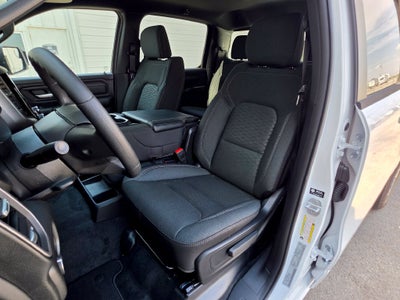 2027 RAM Ram 1500 RAM 1500 EXPRESS CREW CAB 4X4 5'7' BOX