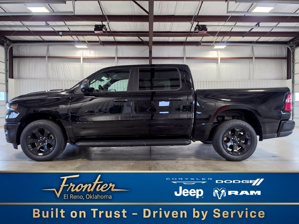2027 RAM Ram 1500 RAM 1500 EXPRESS CREW CAB 4X4 5'7' BOX