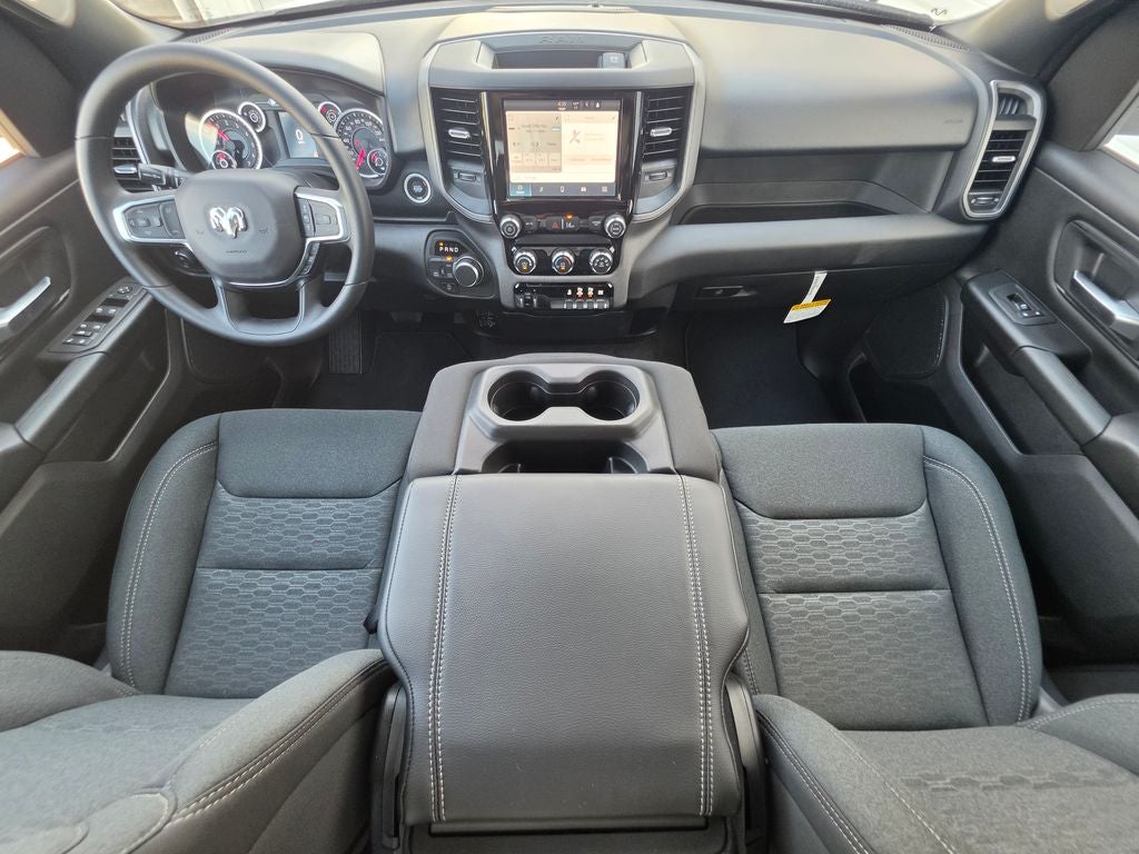 2026 RAM 1500 RAM 1500 EXPRESS CREW CAB 4X4 5'7' BOX