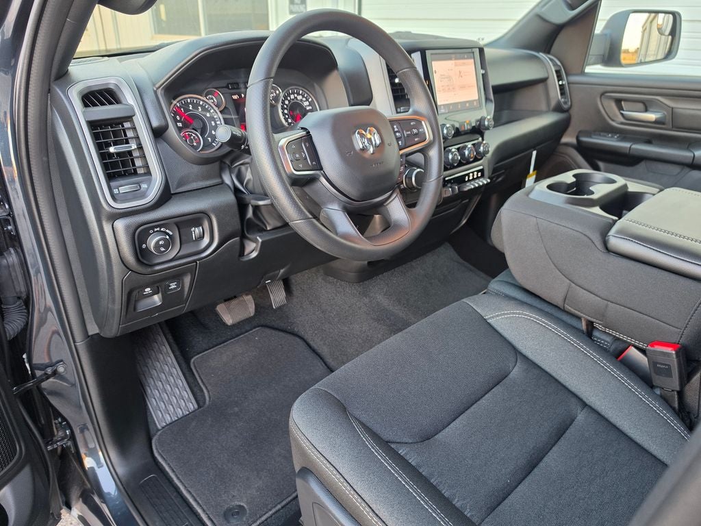 2026 RAM Ram 1500 RAM 1500 EXPRESS CREW CAB 4X4 5'7' BOX