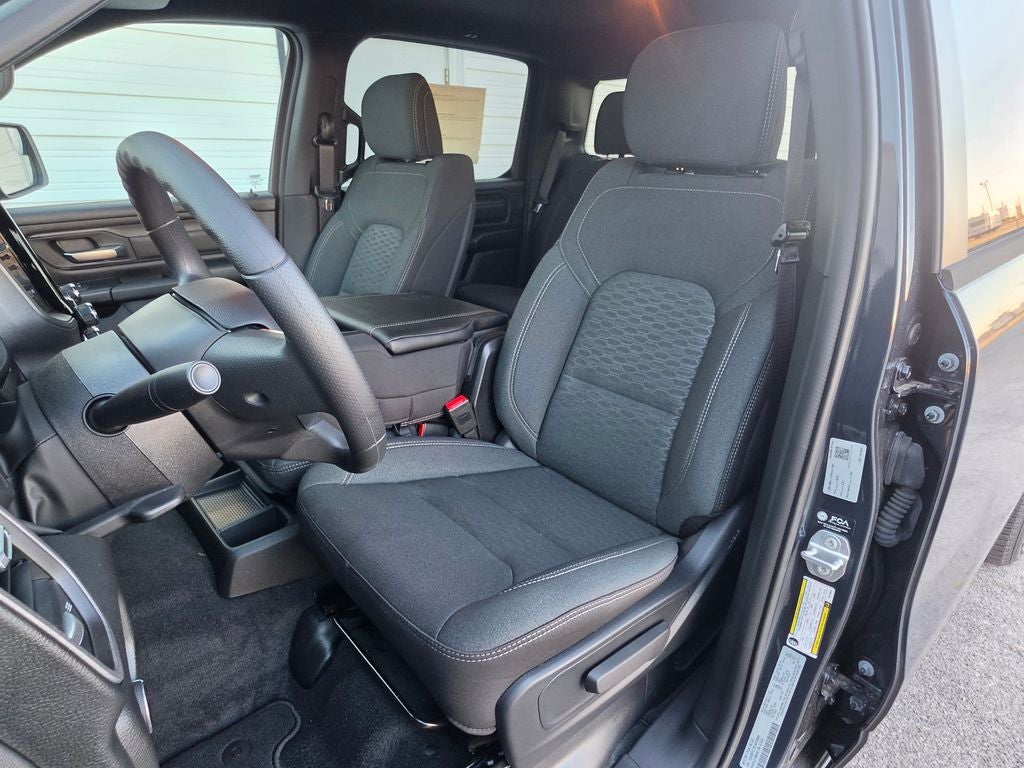 2026 RAM Ram 1500 RAM 1500 EXPRESS CREW CAB 4X4 5'7' BOX