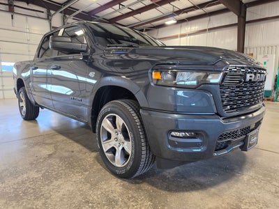2026 RAM Ram 1500 RAM 1500 EXPRESS CREW CAB 4X4 5'7' BOX