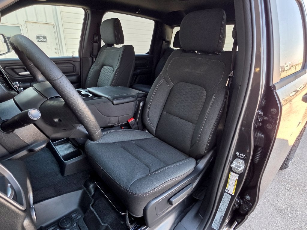 2027 RAM Ram 1500 RAM 1500 WARLOCK CREW CAB 4X4 5'7' BOX