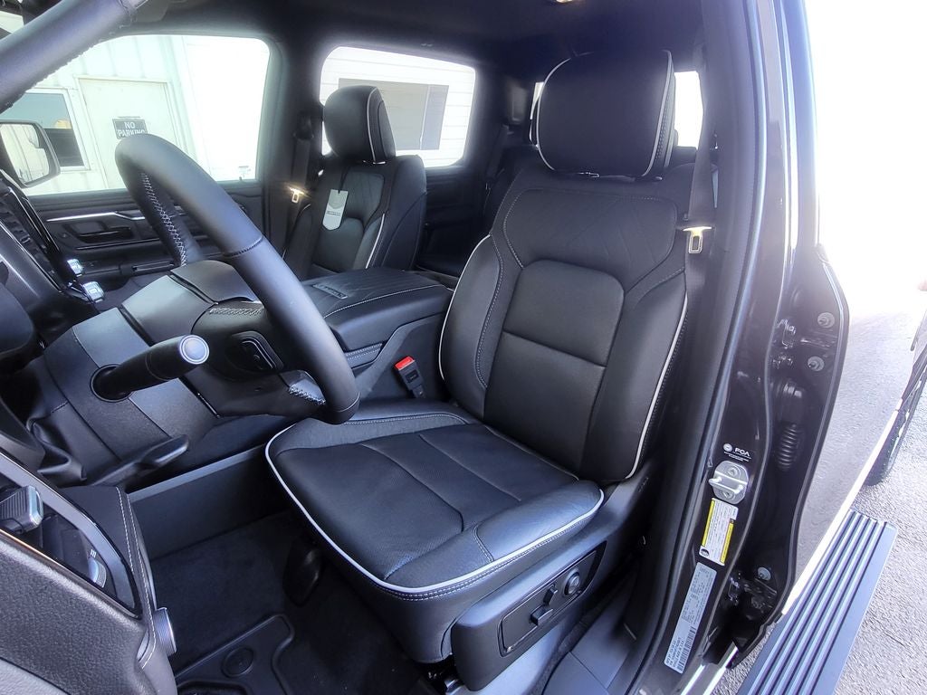 2026 RAM Ram 1500 RAM 1500 LIMITED CREW CAB 4X4 5'7' BOX