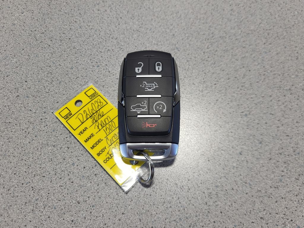 2026 RAM Ram 1500 RAM 1500 LIMITED CREW CAB 4X4 5'7' BOX