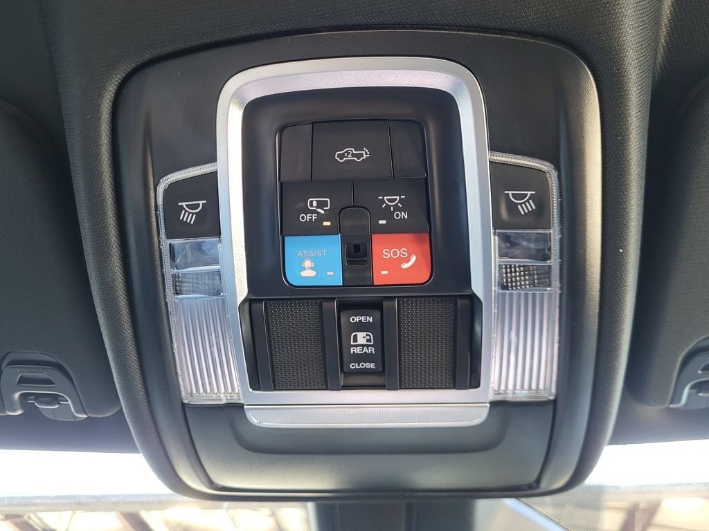 2026 RAM Ram 1500 RAM 1500 LIMITED CREW CAB 4X4 5'7' BOX