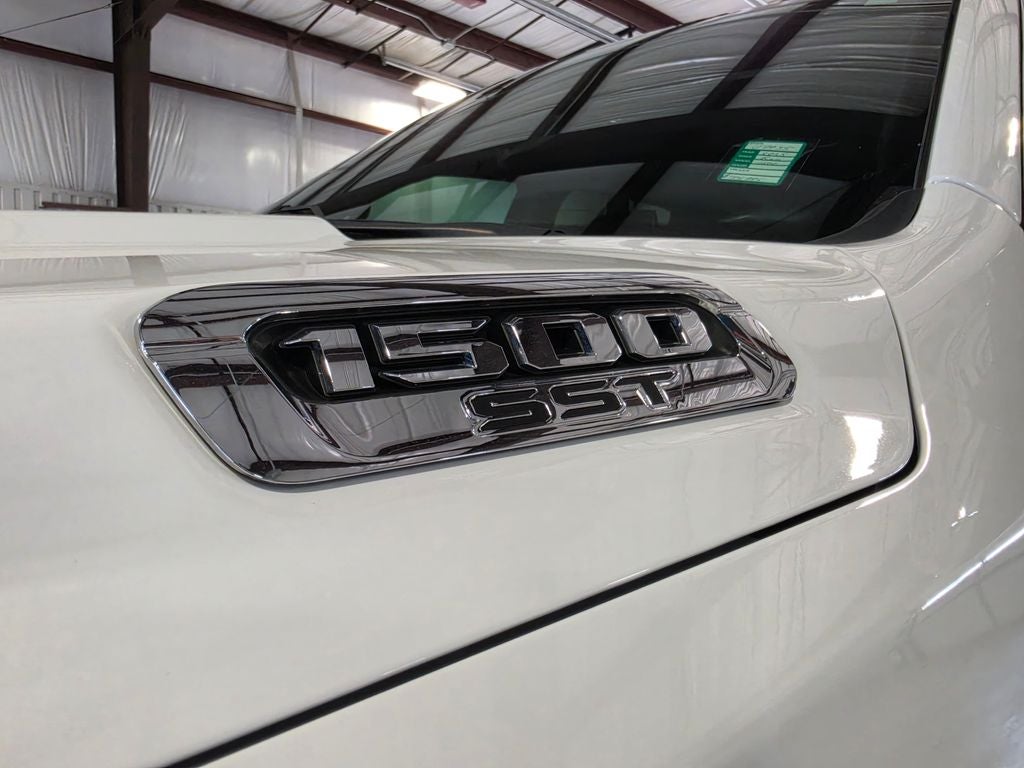 2025 RAM 1500 Laramie Crew Cab 4x4 5'7' Box