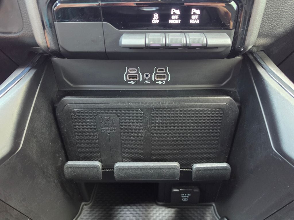 2025 RAM 1500 Laramie Crew Cab 4x4 5'7' Box