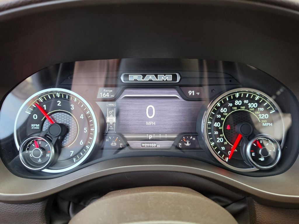 2025 RAM 1500 Laramie Crew Cab 4x4 5'7' Box