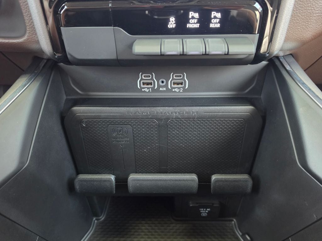 2025 RAM 1500 Laramie Crew Cab 4x4 5'7' Box