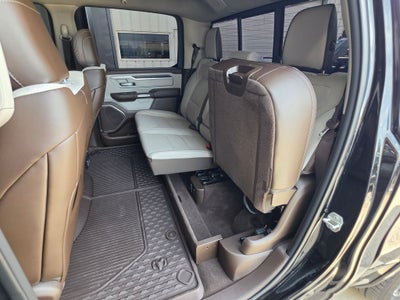 2025 RAM 1500 Laramie Crew Cab 4x4 5'7' Box