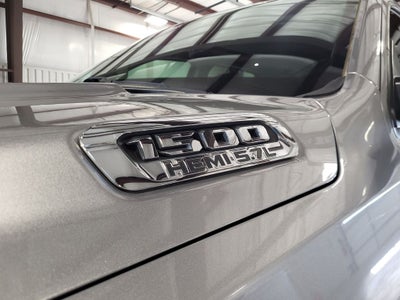 2022 RAM 1500 Laramie Crew Cab 4x4 5'7' Box