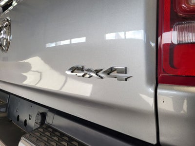 2022 RAM 1500 Laramie Crew Cab 4x4 5'7' Box