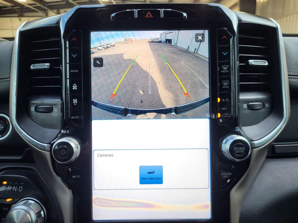 2022 RAM 1500 Laramie Crew Cab 4x4 5'7' Box