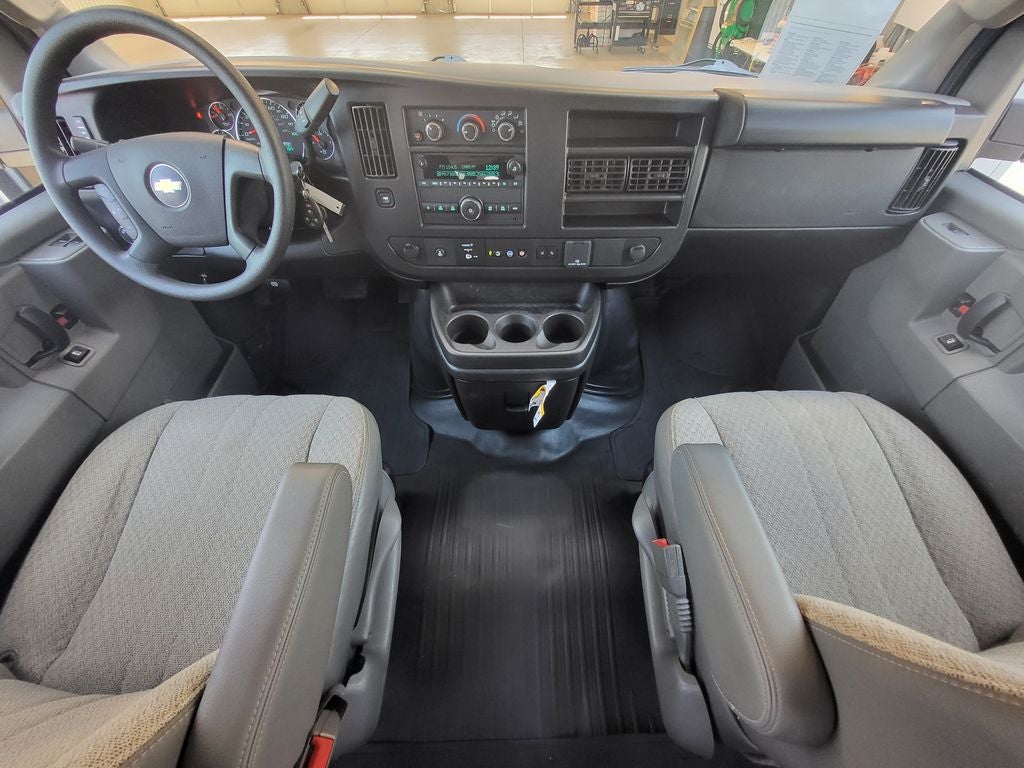 2024 Chevrolet Express Passenger RWD 2500 Regular Wheelbase LT