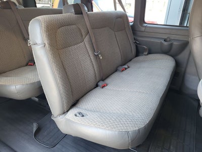 2024 Chevrolet Express Passenger RWD 2500 Regular Wheelbase LT