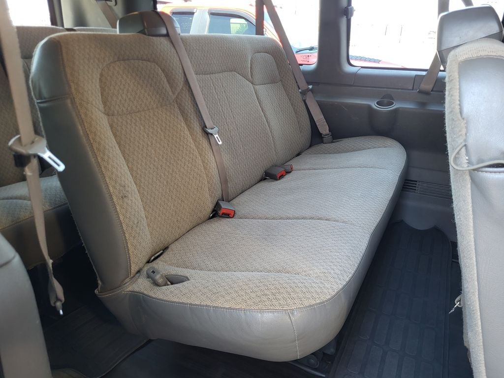 2024 Chevrolet Express Passenger RWD 2500 Regular Wheelbase LT