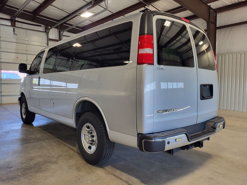 2024 Chevrolet Express Passenger RWD 2500 Regular Wheelbase LT