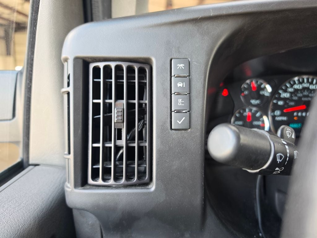 2023 Chevrolet Express Passenger RWD 3500 Regular Wheelbase LS