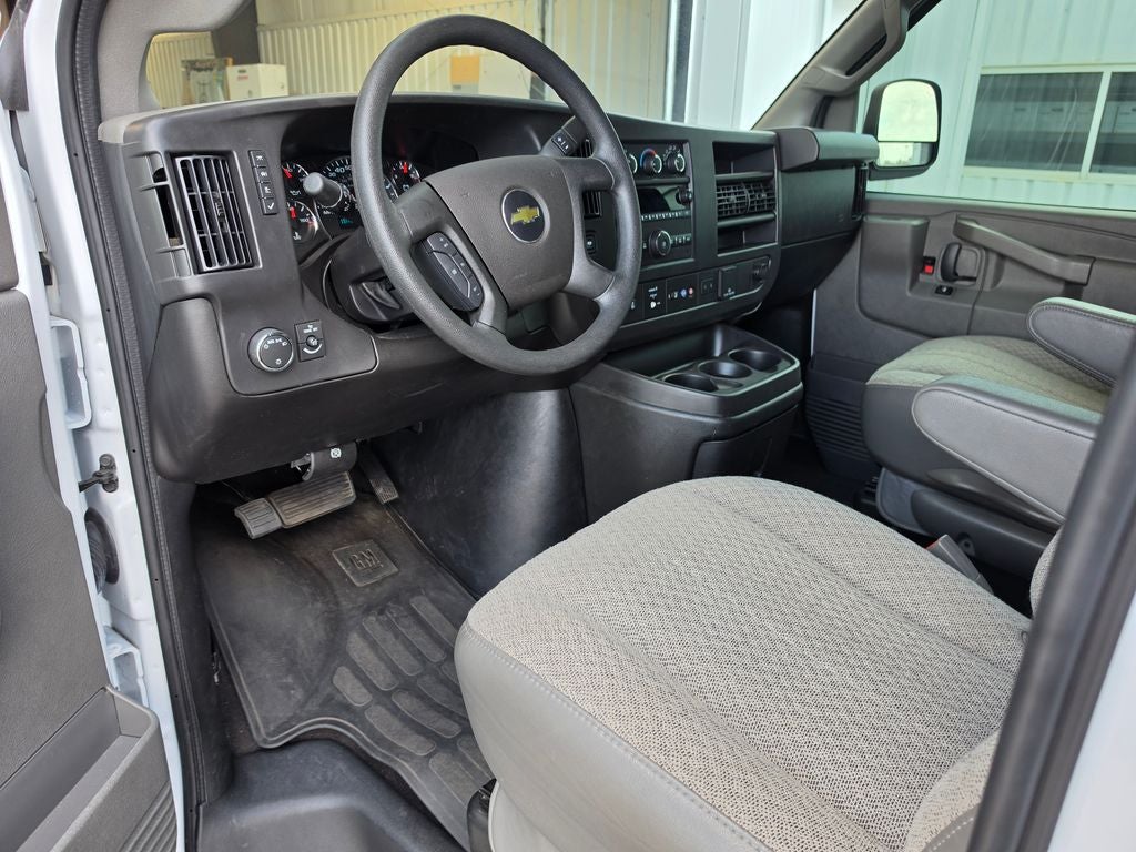 2025 Chevrolet Express Passenger RWD 3500 Extended Wheelbase LT