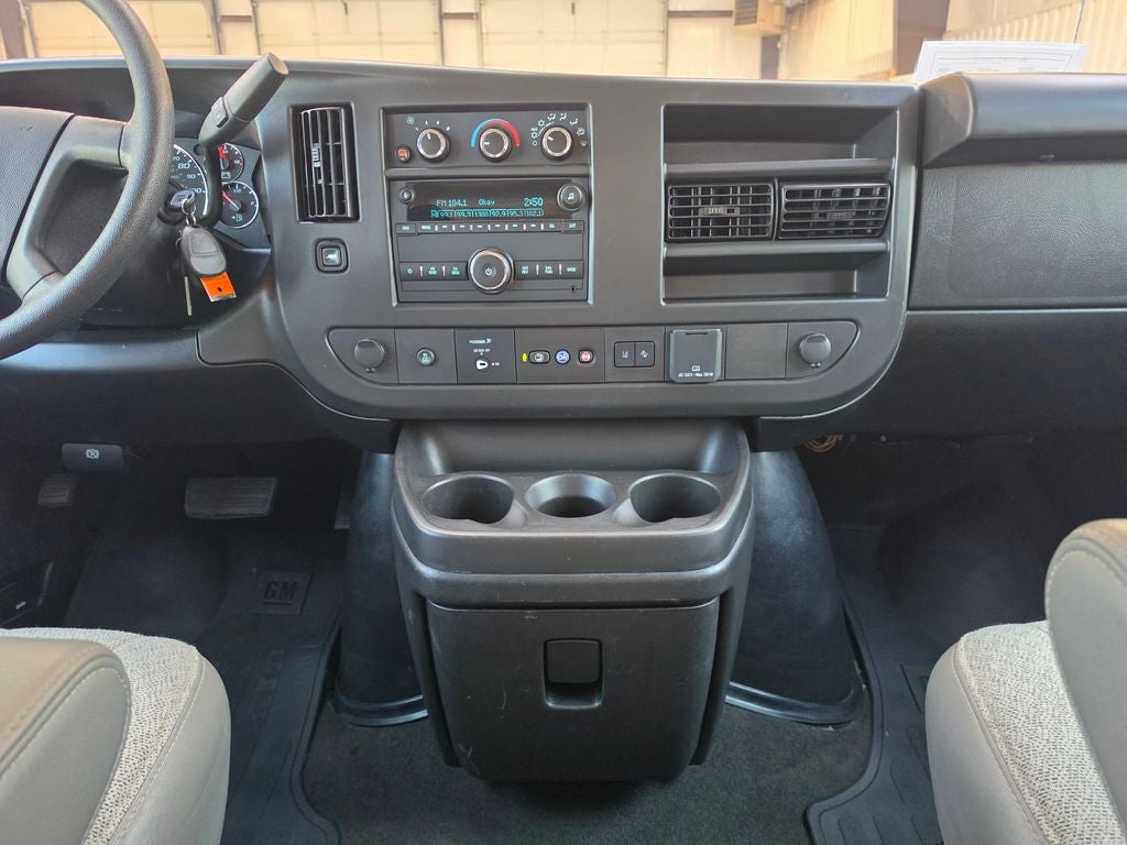 2025 Chevrolet Express Passenger RWD 3500 Extended Wheelbase LT