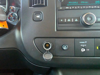 2025 Chevrolet Express Passenger RWD 3500 Extended Wheelbase LT