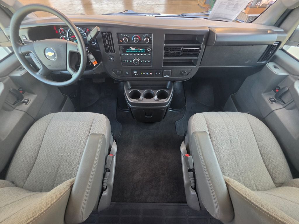 2025 Chevrolet Express Passenger RWD 3500 Extended Wheelbase LT