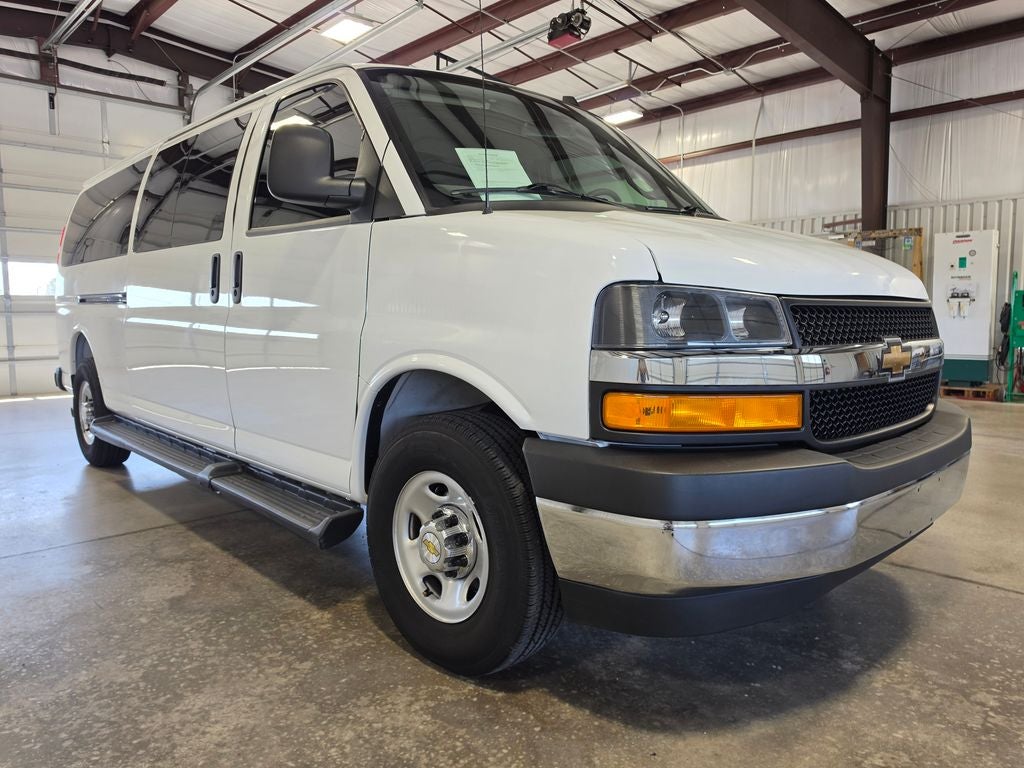 2025 Chevrolet Express Passenger RWD 3500 Extended Wheelbase LT