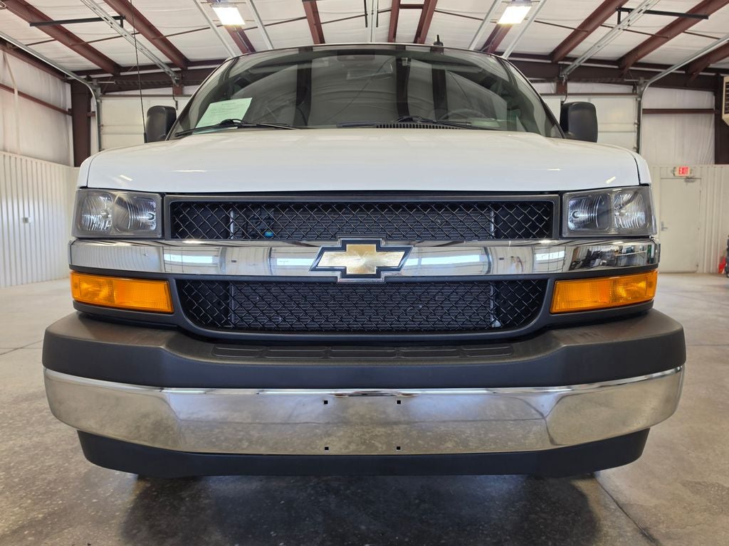 2025 Chevrolet Express Passenger RWD 3500 Extended Wheelbase LT