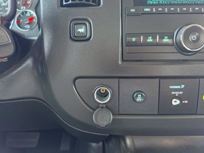 2025 Chevrolet Express Passenger RWD 3500 Extended Wheelbase LT