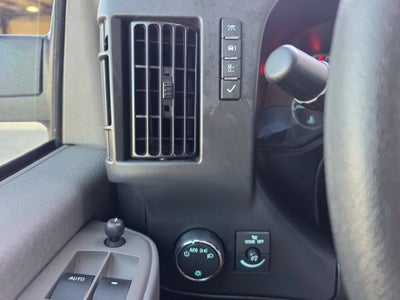 2025 Chevrolet Express Passenger RWD 3500 Extended Wheelbase LT