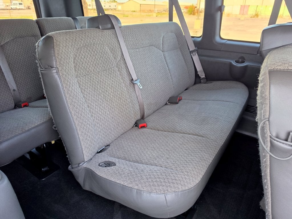 2025 Chevrolet Express Passenger RWD 3500 Extended Wheelbase LT