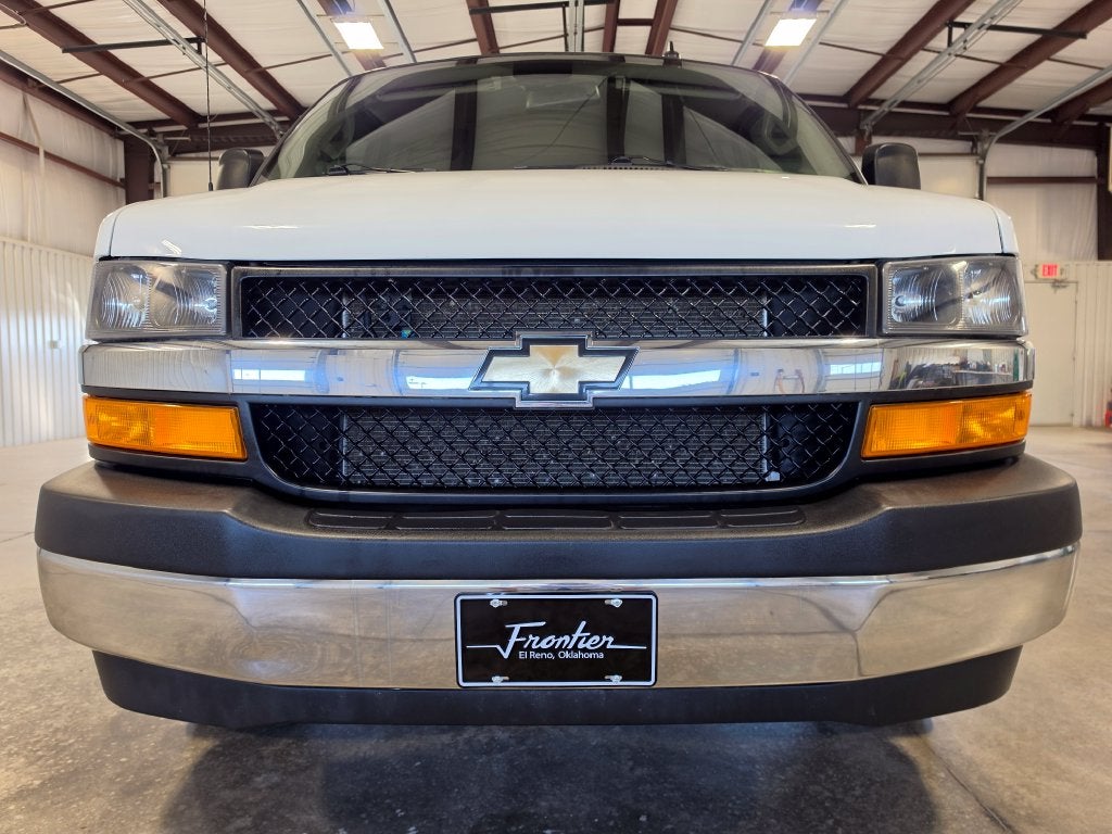 2025 Chevrolet Express Passenger RWD 3500 Extended Wheelbase LT