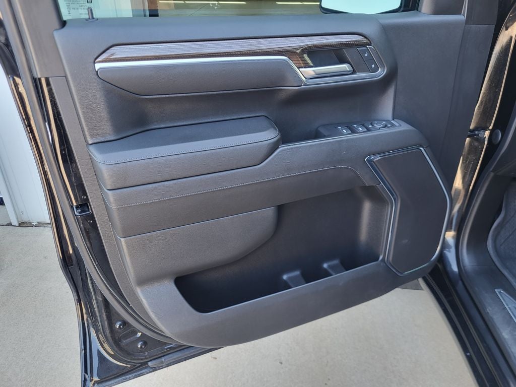 2024 Chevrolet Silverado 1500 4WD Crew Cab Short Bed RST