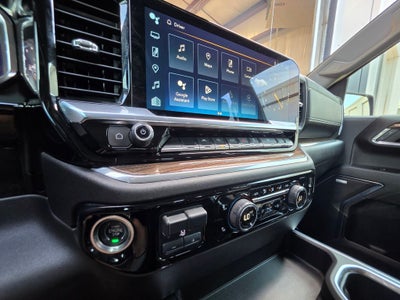2024 Chevrolet Silverado 1500 4WD Crew Cab Short Bed RST