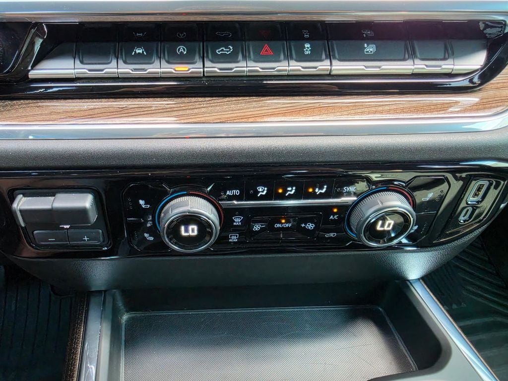 2024 Chevrolet Silverado 1500 4WD Crew Cab Short Bed RST